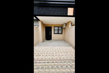 Sobrado à venda no Centro de Matinhos SB200